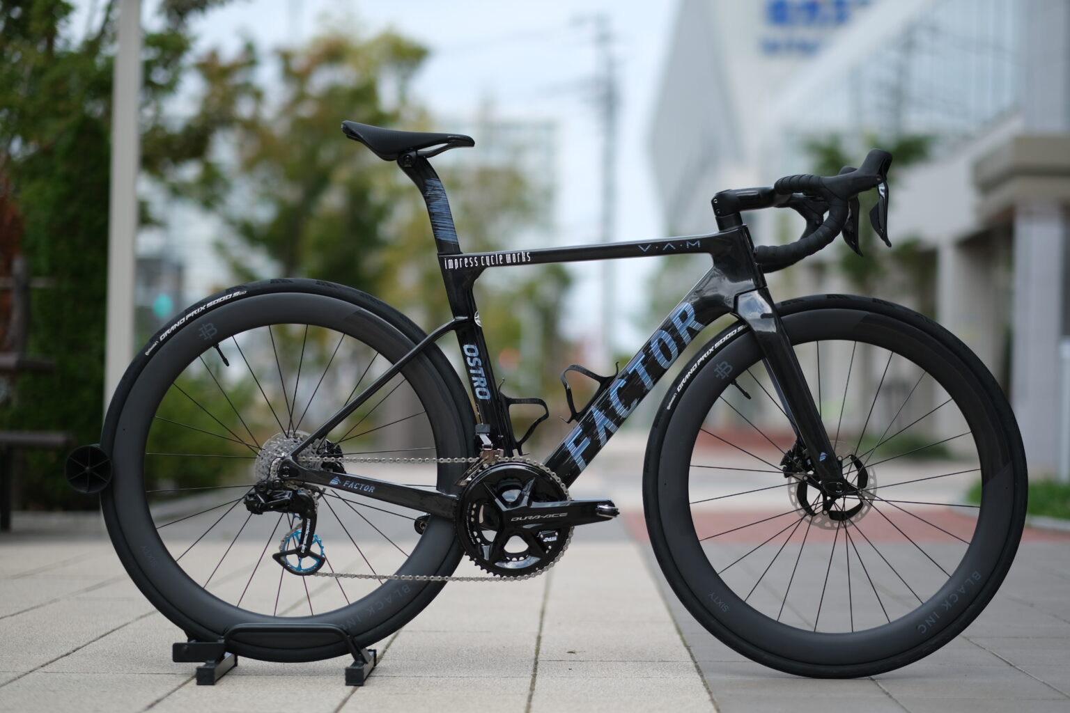 Customer`s Bike 「FACTOR OSTRO V.A.M」