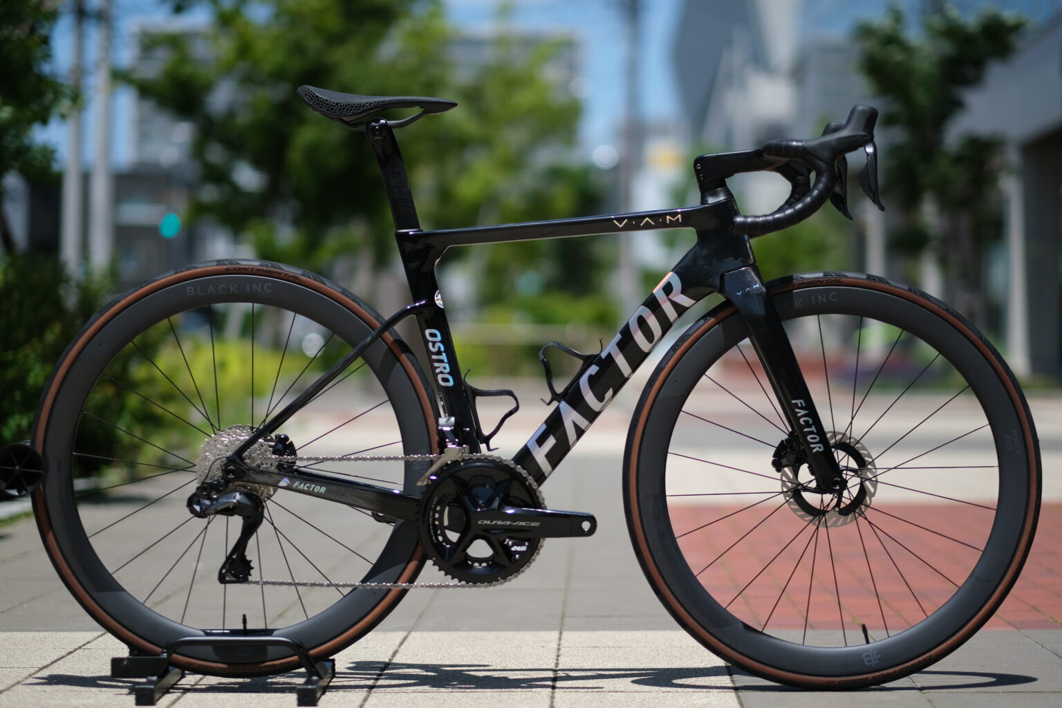 Customer’s Bike 「FACTOR OSTRO V.A.M」￼