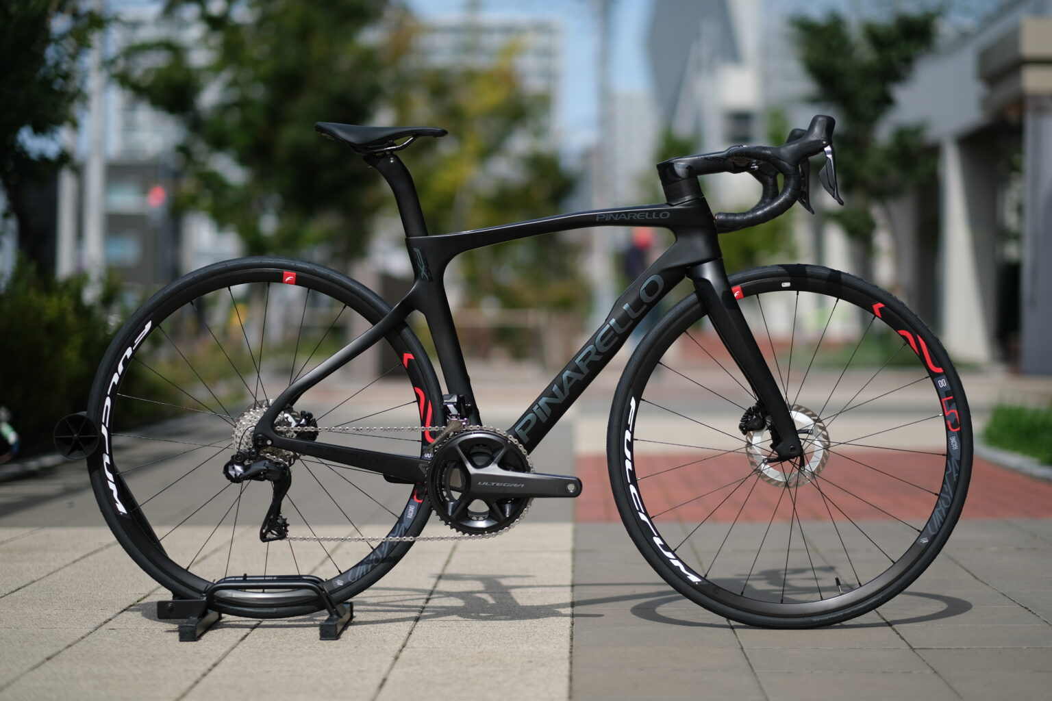 PINARELLO「PRINCE FX (中古車)」入荷しました